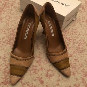 Vintage Camel Manolo Blahnik heels size 8
